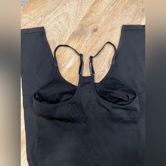 PINK Seamless Workout Onsie - Picture 6 of 7